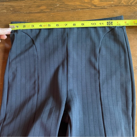 Alo Women’s Black High-Waist Pinstripe Zip It Flare Legging Soft Size SMALL? - Picture 10 of 13